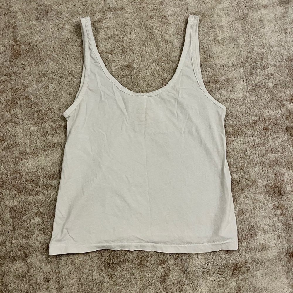 white cotton tank